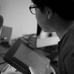 「Macの向こうから — 新海誠」より。